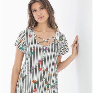 Soma Sz M Criss Cross Front Short Sleeve Floral Jersey Knit Picot Trim Top Women